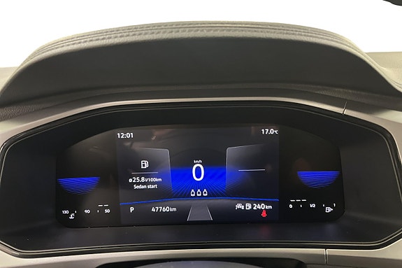 Volkswagen T-Roc 19 of 22