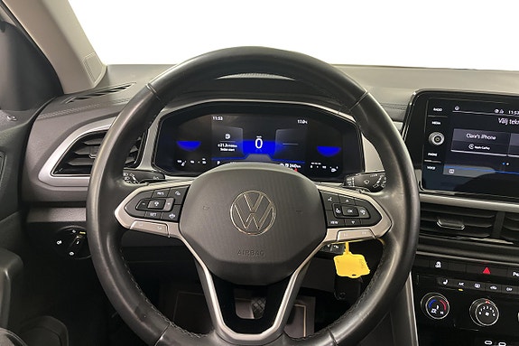 Volkswagen T-Roc 13 of 22
