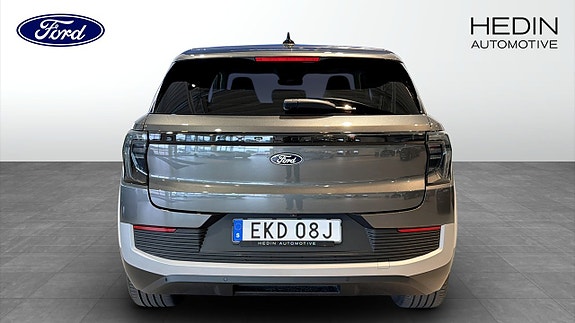 Ford Explorer 7 of 9
