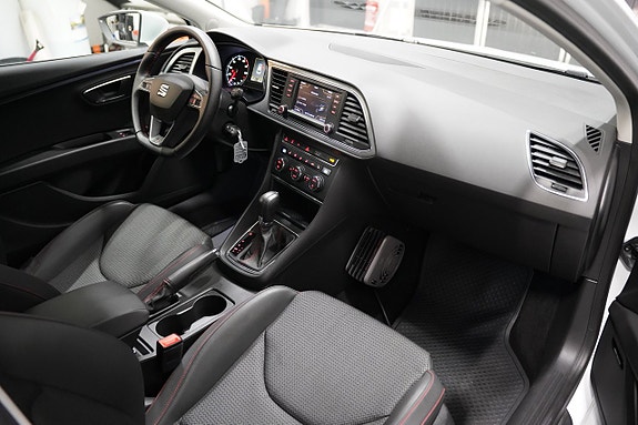 Seat Leon 9 of 21