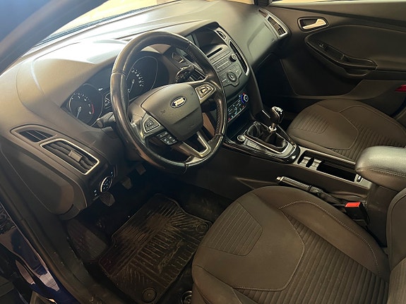 Ford Focus 8 of 18