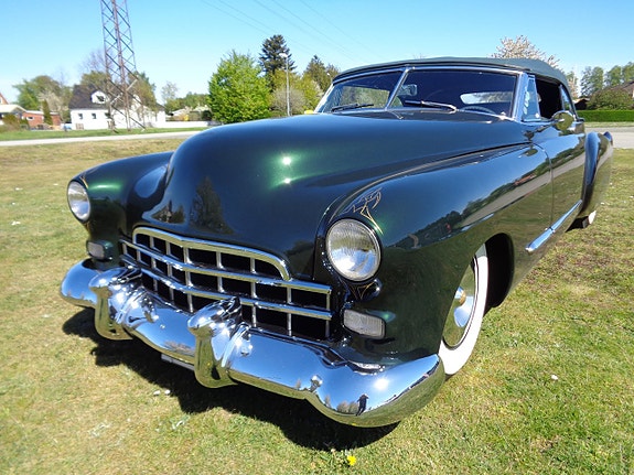 Cadillac Series 62 2 of 5