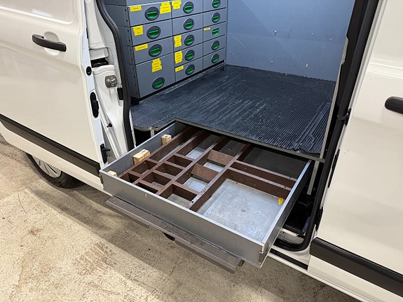 Ford Transit Custom 16 of 20