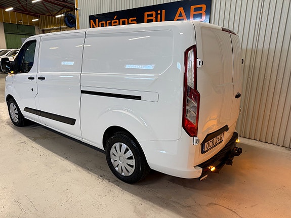 Ford Transit Custom 9 of 20