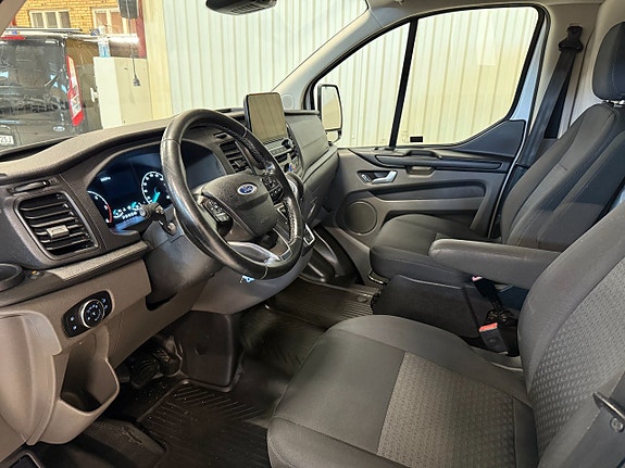 Ford Transit Custom 11 of 20