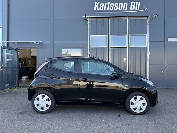 Toyota Aygo 3 of 5