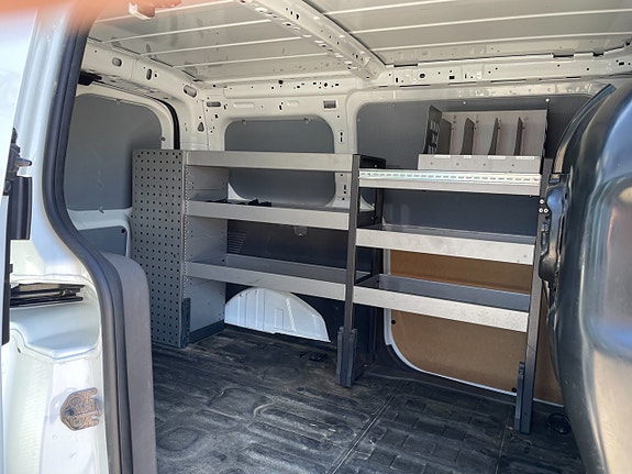 Ford Transit Connect 11 of 14