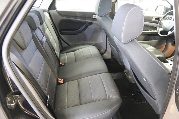 Ford Focus 13 of 13