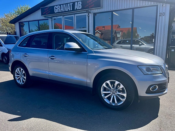 Audi Q5 2 of 5
