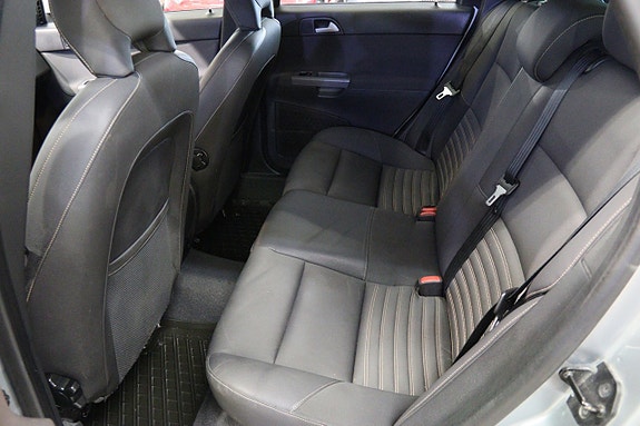 Volvo V50 12 of 13