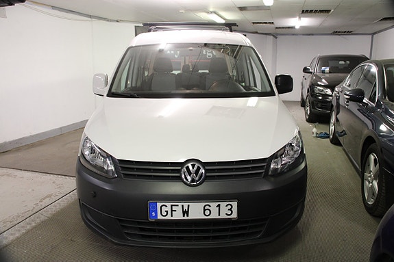 Volkswagen Caddy Maxi 2 of 5