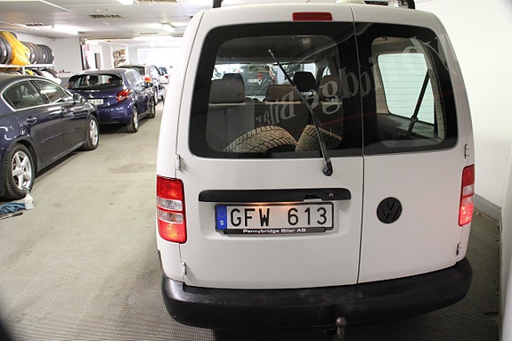 Volkswagen Caddy Maxi 12 of 15