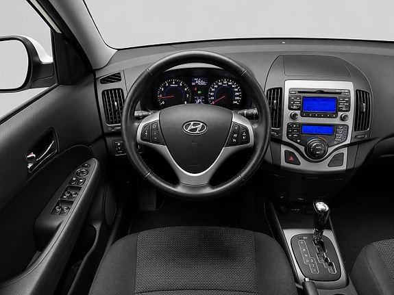 Hyundai i30 10 of 13