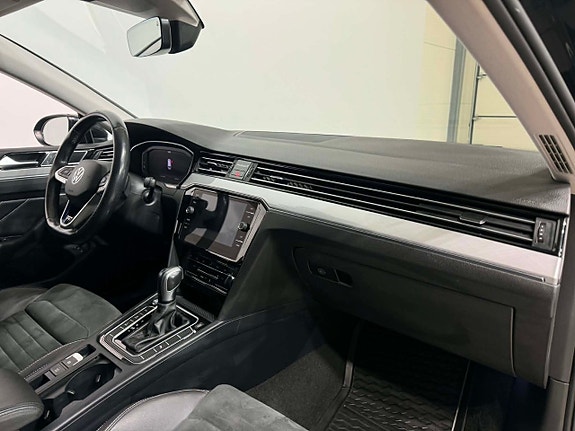 Volkswagen Passat 4 of 5