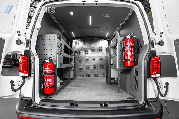 Volkswagen Transporter 14 of 30