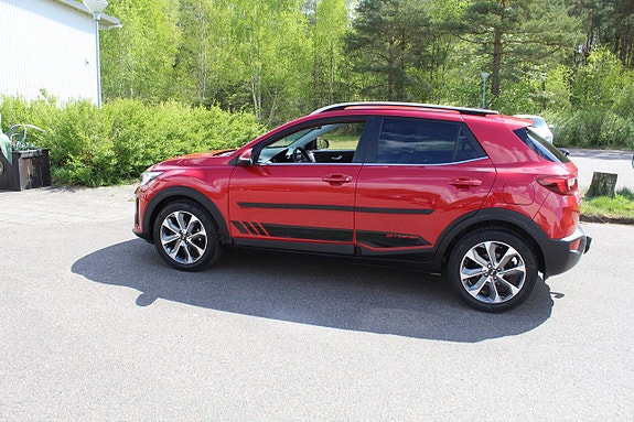 Kia Stonic 2 of 14