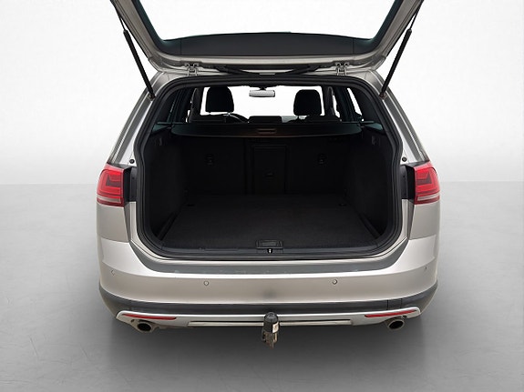 Volkswagen Golf Alltrack 27 of 30
