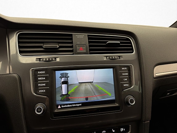 Volkswagen Golf Alltrack 20 of 30