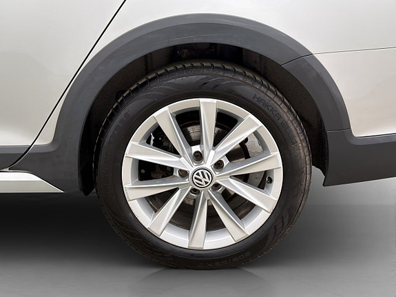 Volkswagen Golf Alltrack 30 of 30
