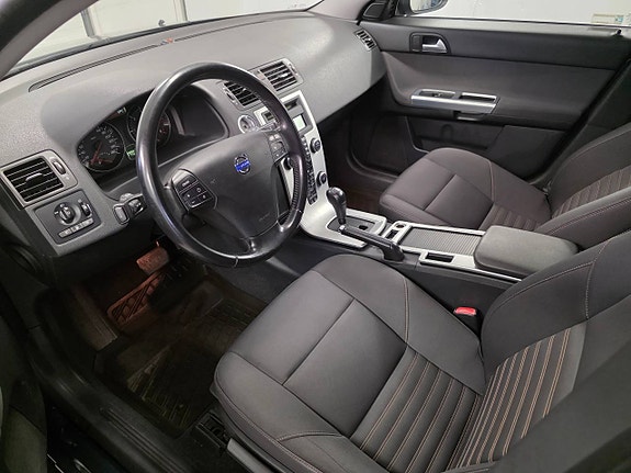 Volvo V50 5 of 5