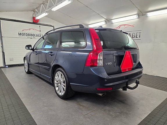Volvo V50 2 of 5