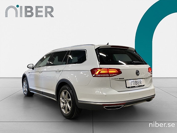 Volkswagen Passat Alltrack 5 of 5