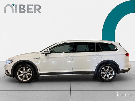 Volkswagen Passat Alltrack 4 of 5