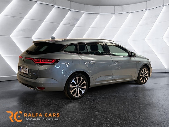 Renault Megane E-Tech 7 of 17