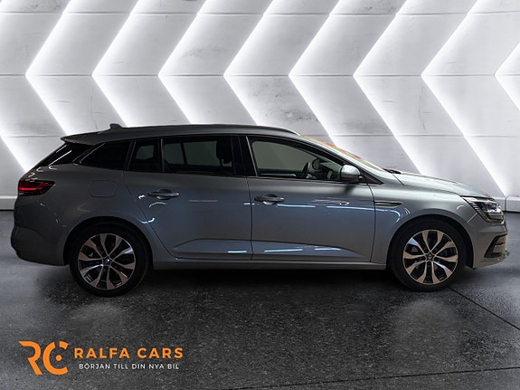 Renault Megane E-Tech 6 of 17