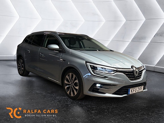 Renault Megane E-Tech 5 of 17