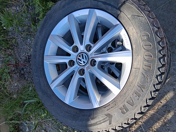 Volkswagen Golf Sportsvan 12 of 13