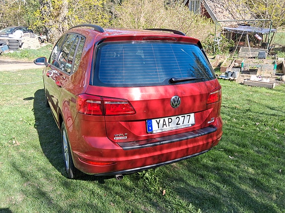 Volkswagen Golf Sportsvan 4 of 5