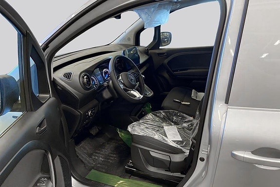 Mercedes-Benz eCitan 8 of 15