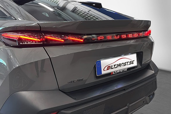 Peugeot 408 8 of 17