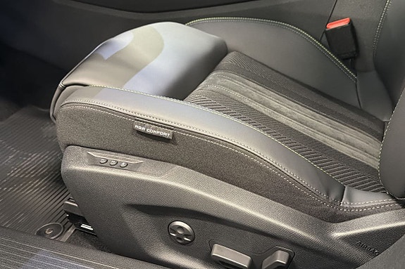 Peugeot 408 17 of 17