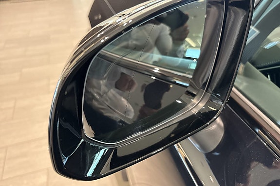 Volvo XC90 17 of 30