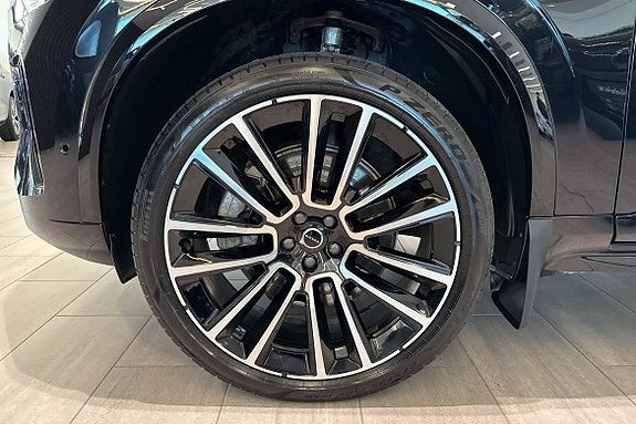 Volvo XC90 19 of 30