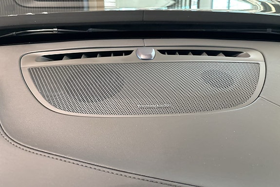 Volvo XC90 26 of 30