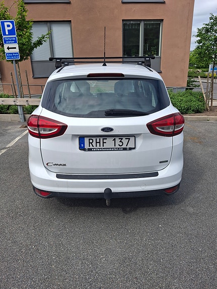 Ford C-Max 2 of 6