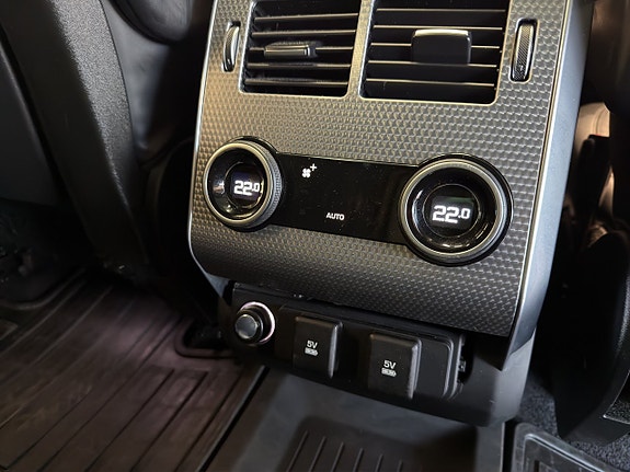 Land Rover Range Rover Sport 23 of 27
