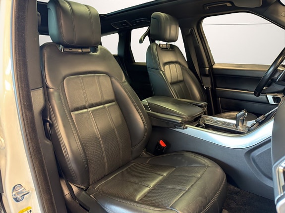 Land Rover Range Rover Sport 11 of 27
