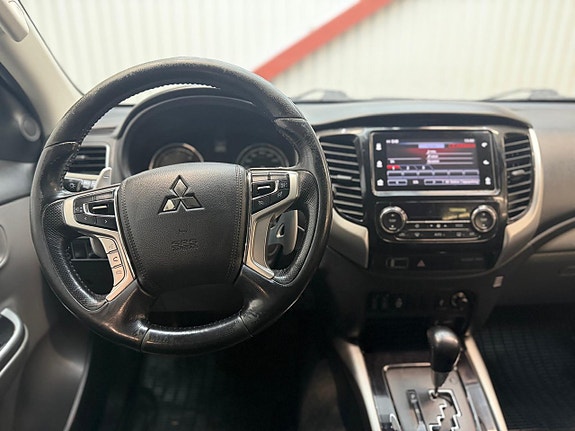 Mitsubishi L200 15 of 22