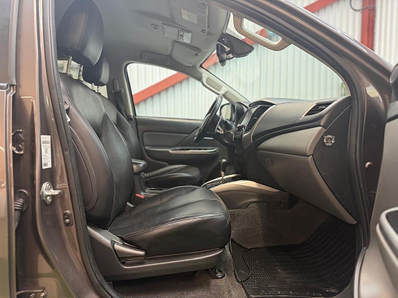 Mitsubishi L200 18 of 22