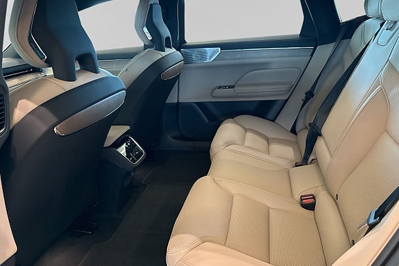 Volvo ES90 8 of 30