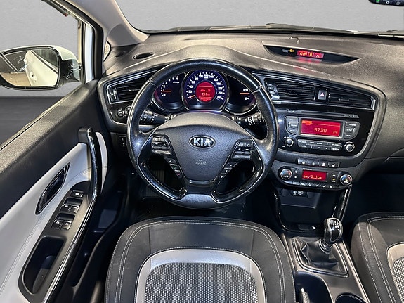 Kia Ceed 13 of 23