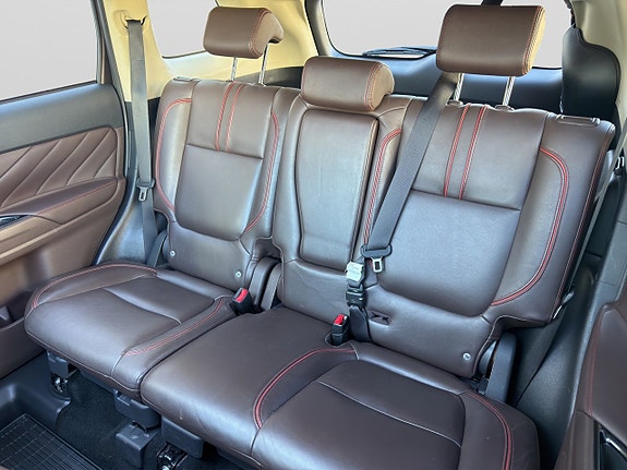 Mitsubishi Outlander 19 of 28