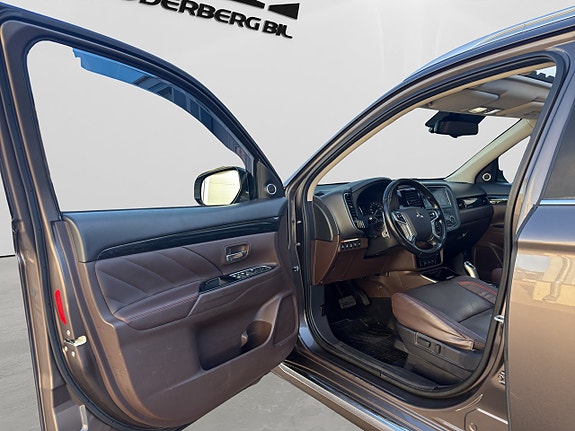 Mitsubishi Outlander 7 of 28