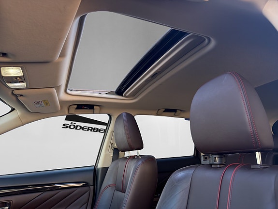 Mitsubishi Outlander 10 of 28