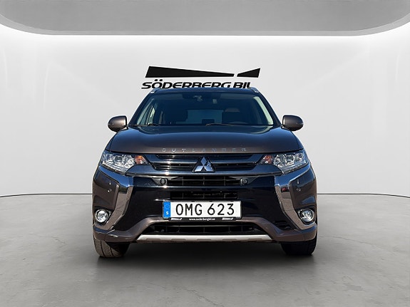 Mitsubishi Outlander 3 of 28