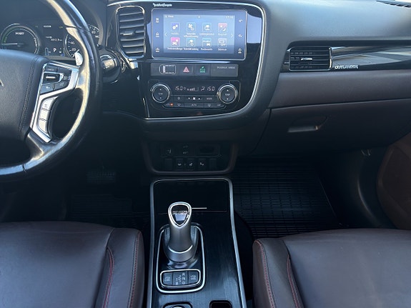 Mitsubishi Outlander 15 of 28